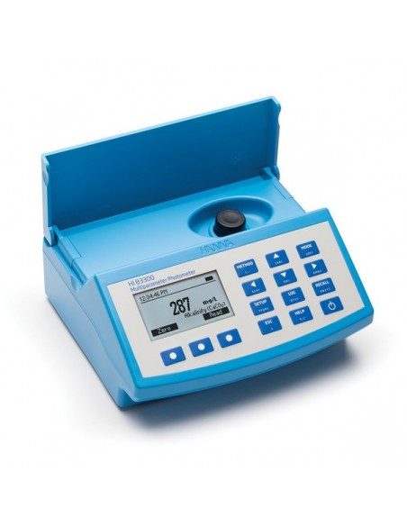 Wielofunkcyjny, kompaktowy fotometr z elektrodą pH HI 83300